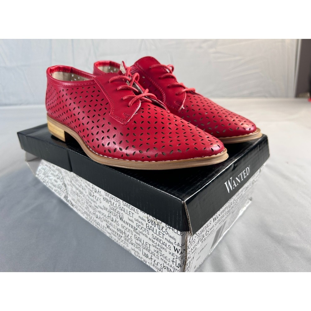 Wanted Women Oxford Shoes Size 6 Red Perforated Lace Up‎ Casual Preppy Old Money